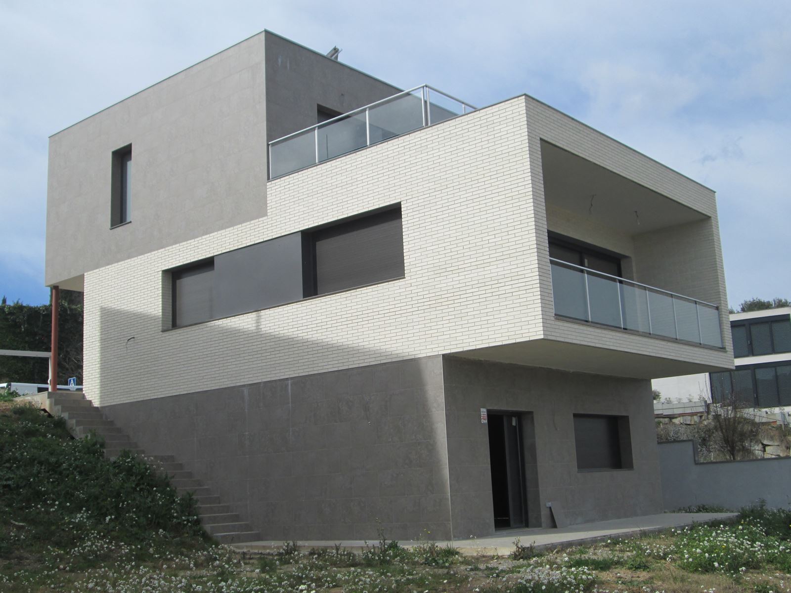 HABITATGE UNIFAMILIAR AÏLLAT A CAN GURGUI (CANOVELLES) ANY 2008